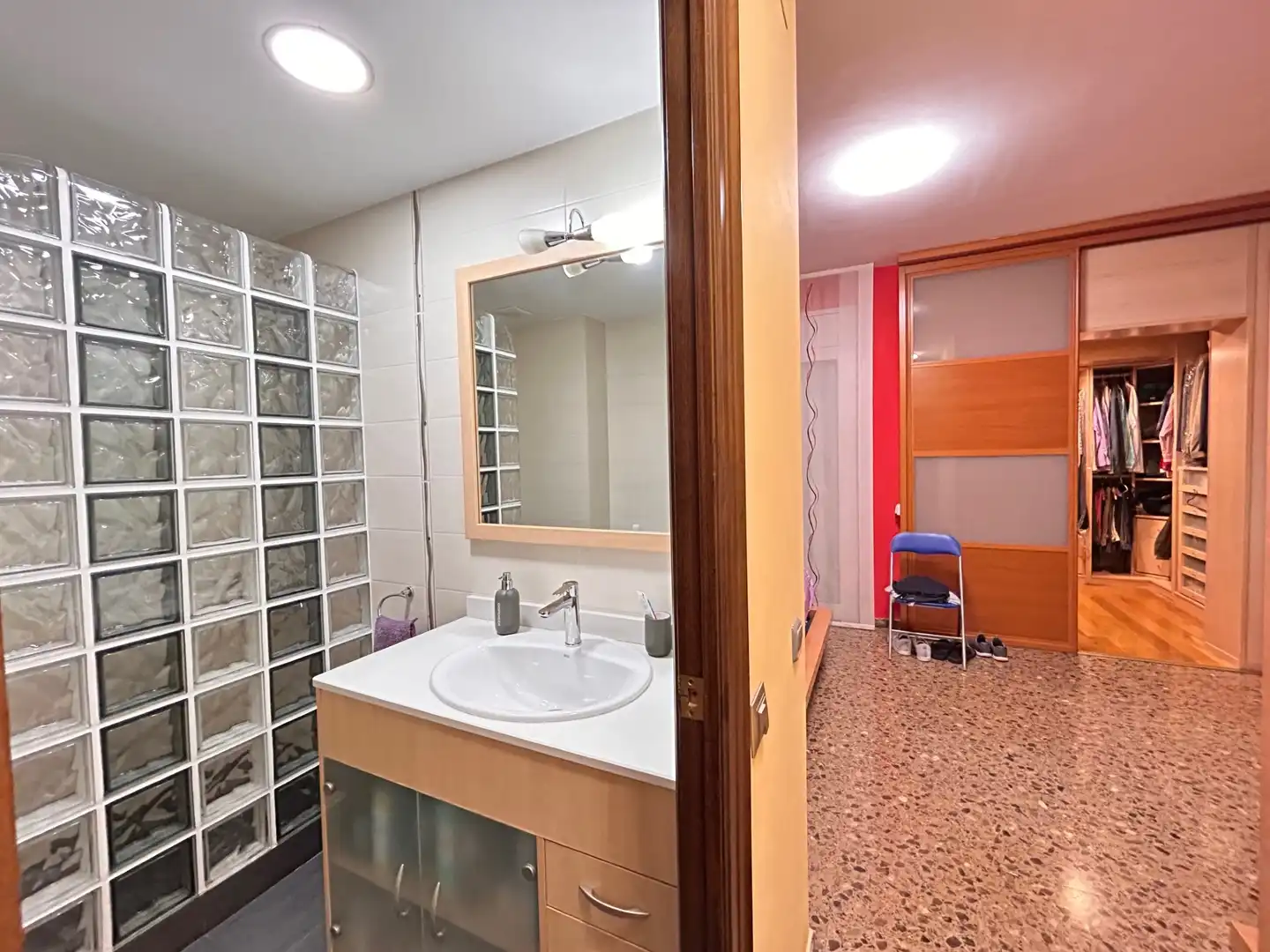 Bathroom of Houses for sale in Sant Boi de Llobregat  with Air Conditioner, Heating and Terrace