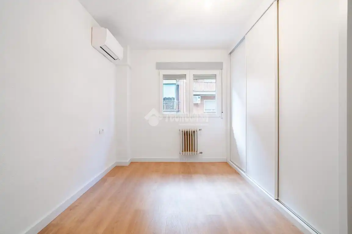 Schlafzimmer von Wohnung zum Verkauf in Granada