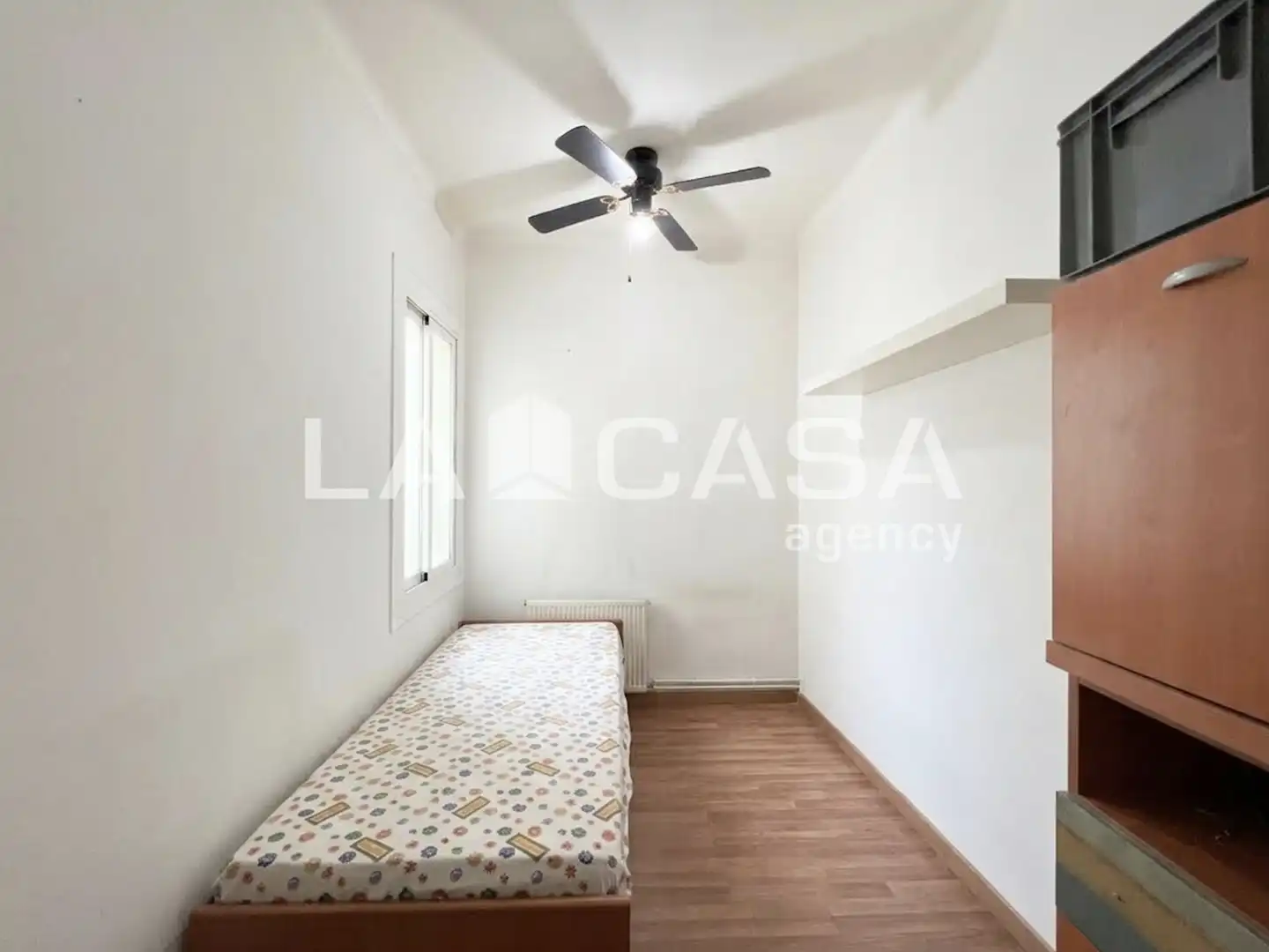 Piso en venta en Badalona con Balcón