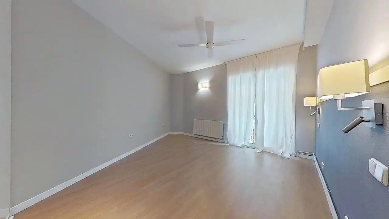Habitación de Piso en venta en Barcelona con Aire acondicionado, Calefacción y Amueblado