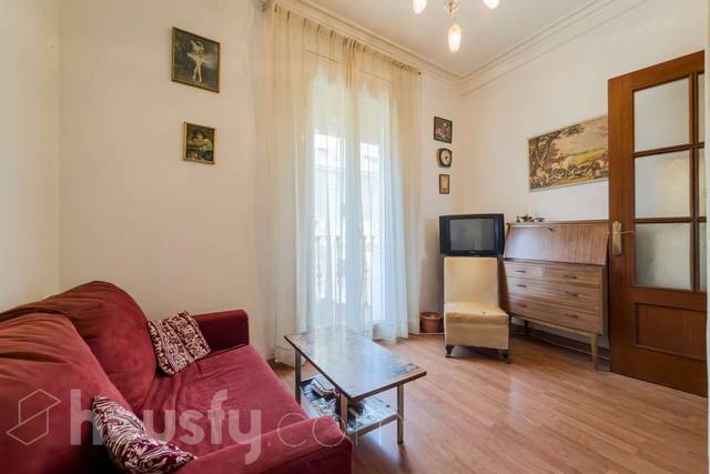 Piso en Venta en CL COLL I VEHI, . en El Camp de l'Arpa del Clot