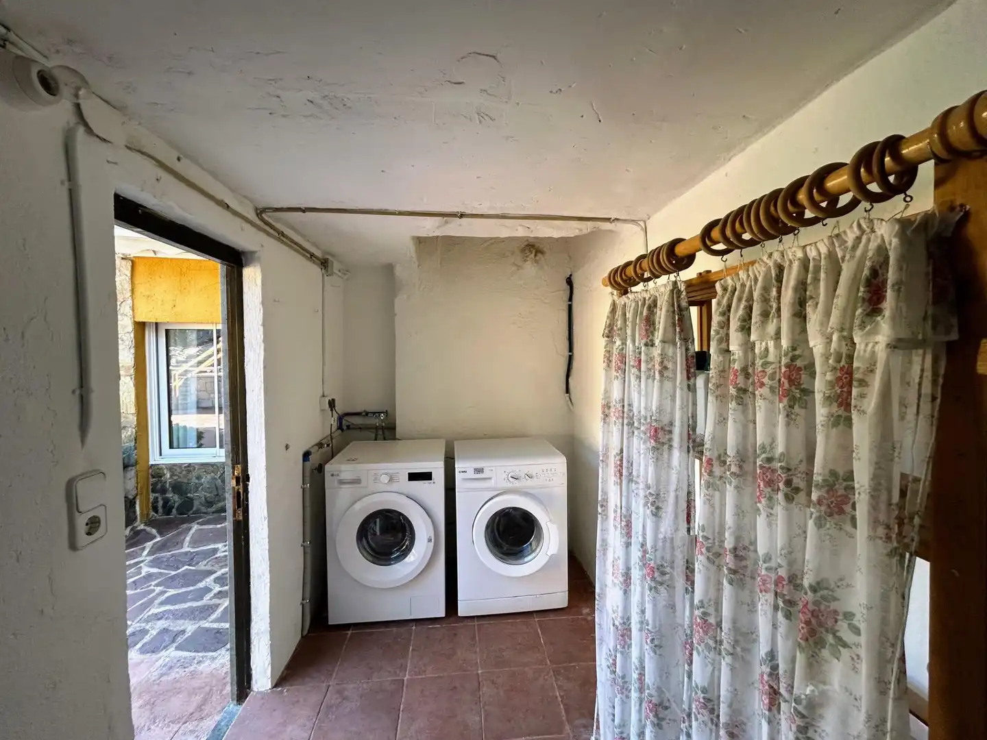 Flat for rent in Sant Cugat del Vallès  with Private garden, Parquet flooring and Terrace