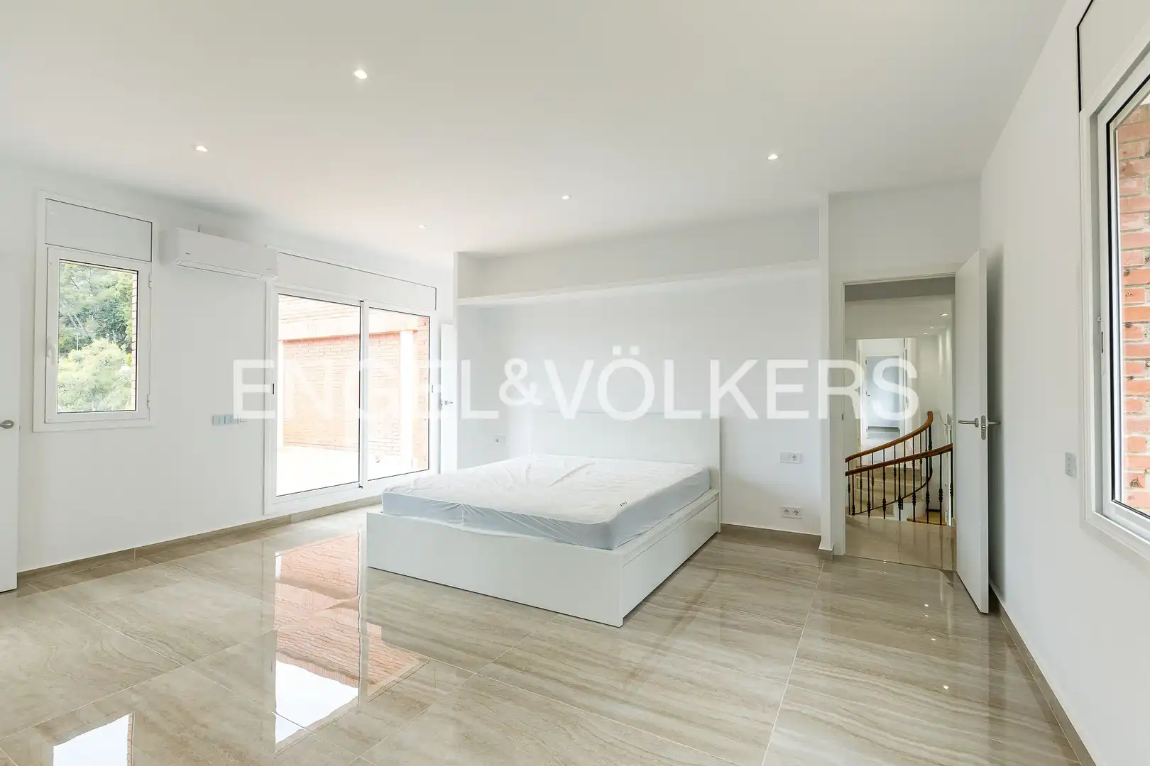 Casa o chalet de alquiler en Corbera de Llobregat con Aire acondicionado, Calefacción y Jardín privado