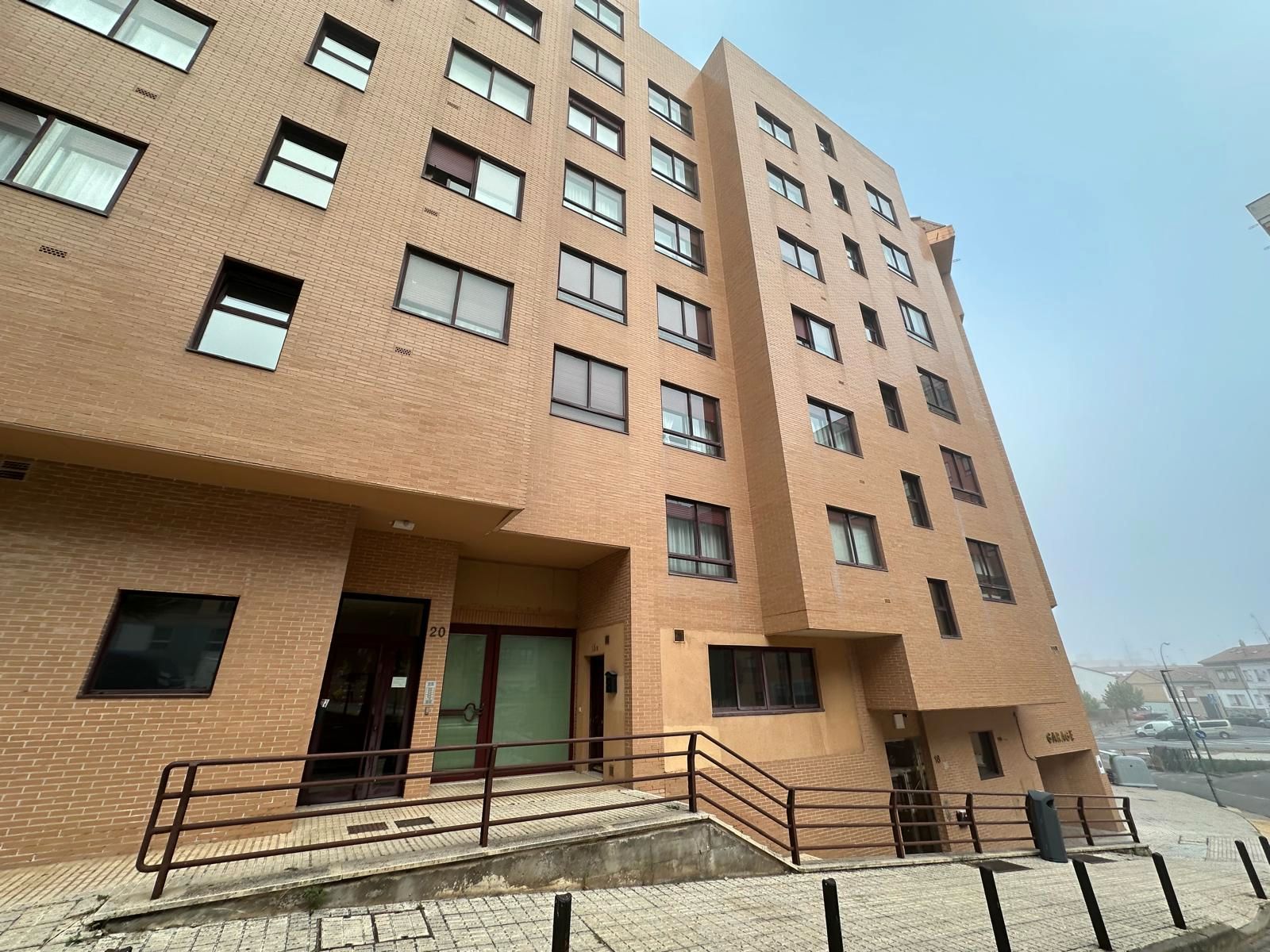 Exterior view of Apartment for sale in Burgos Capital  with Heating