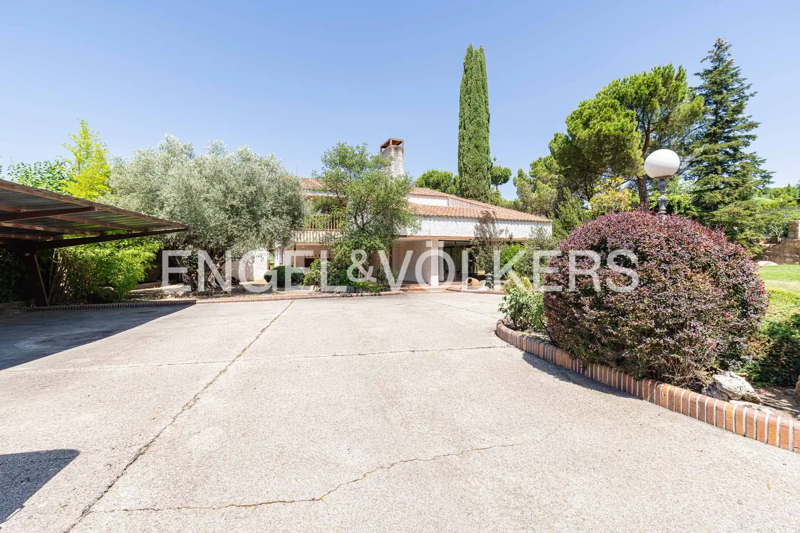Vista exterior de Casa o chalet en venta en Las Rozas de Madrid con Calefacción, Jardín privado y Terraza