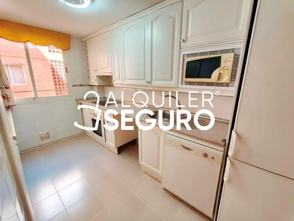 Kitchen of Flat for rent in Móstoles  with Air Conditioner, Heating and Terrace