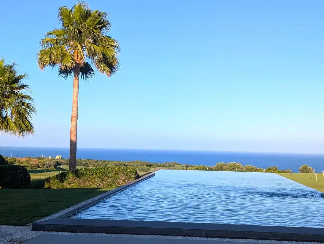 Swimming pool of Apartments for rent in La Alcaidesa  with Air Conditioner, Heating and Terrace