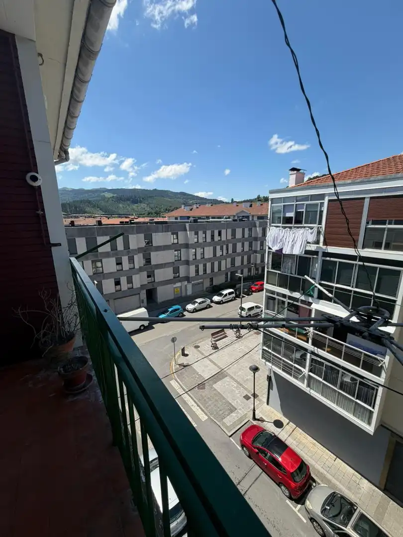 Außenansicht von Wohnung zum Verkauf in Amorebieta-Etxano mit Heizung und Terrasse