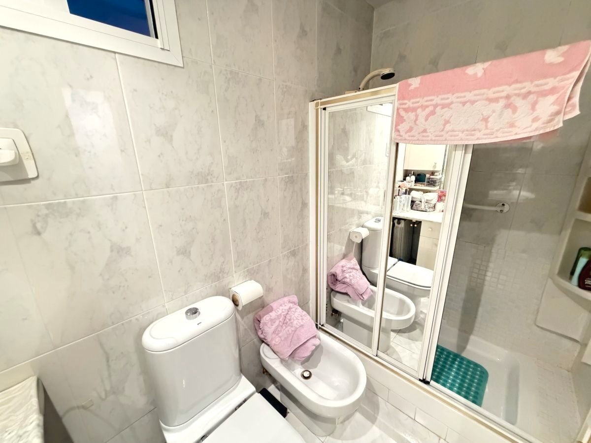 Bany de Pis en venda en  Madrid Capital