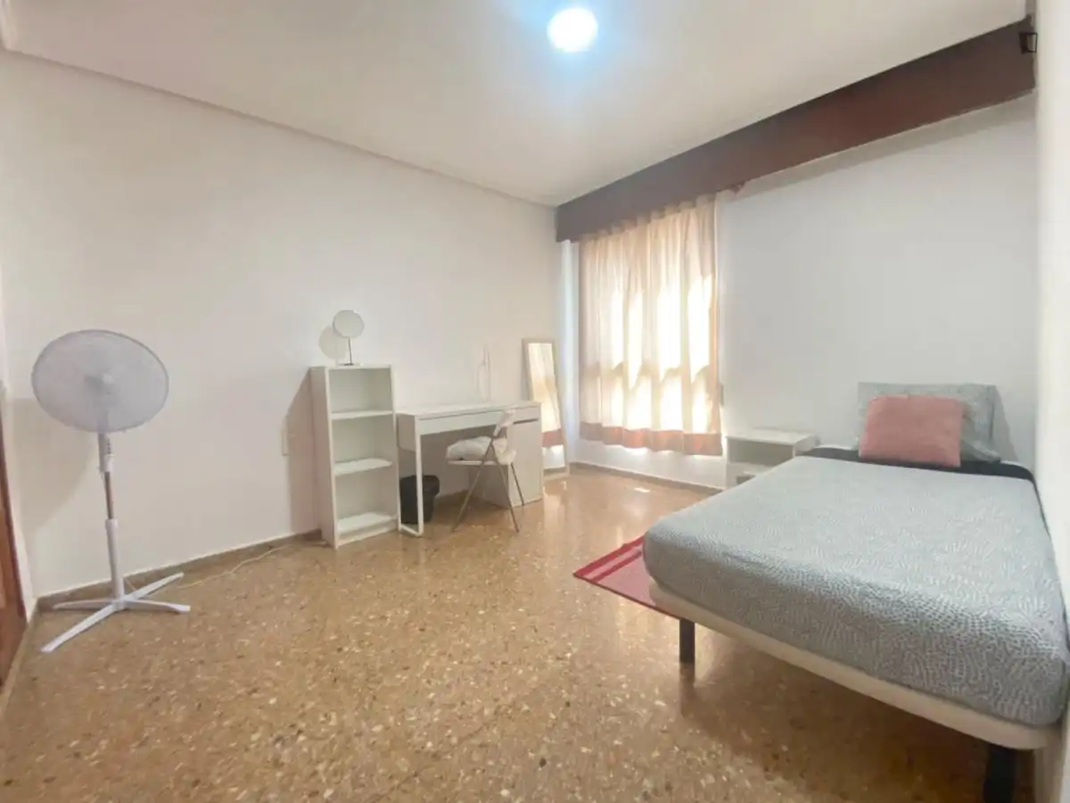 Bedroom of Apartments for rent in Valencia  with Furnished, Oven and Washing machine