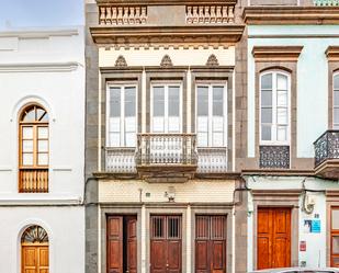 Vista exterior de Casa o xalet en venda en Las Palmas de Gran Canaria amb Terrassa i Traster