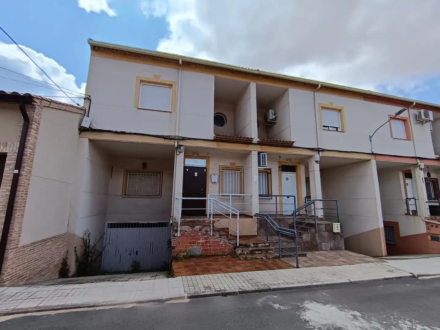 Casa adosada en venta en Calle Granátula, Moral de Calatrava
