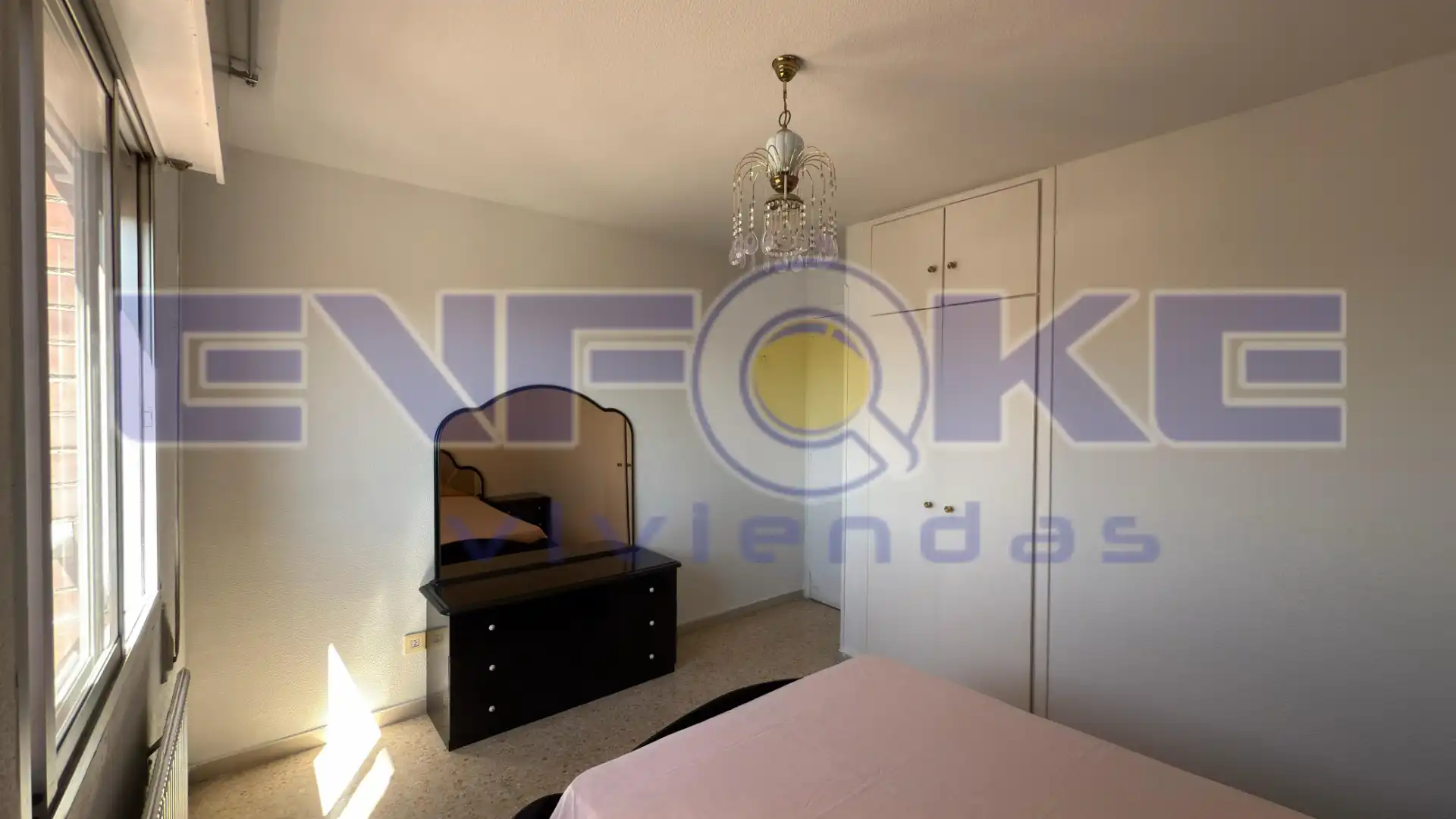 Habitación de Piso en venta en Madrid con Calefacción y Terraza