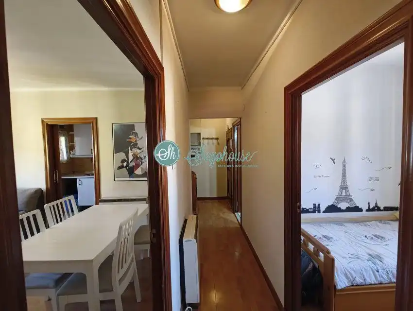 Piso en venta en Segovia con Calefacción, Parquet y Terraza