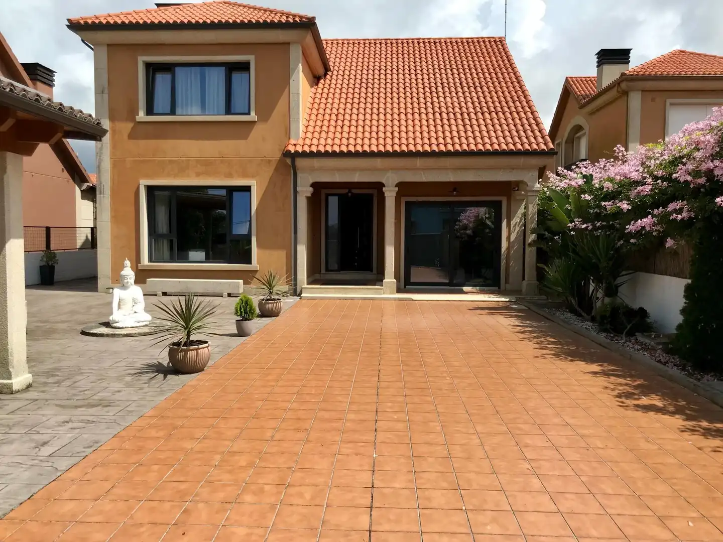 Terraza de Casa o chalet en venta en Ribeira con Calefacción, Piscina y Amueblado