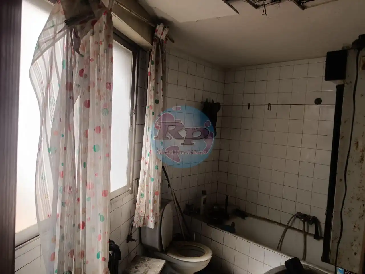 Bany de Apartament en venda en León Capital  amb Parquet i Terrassa