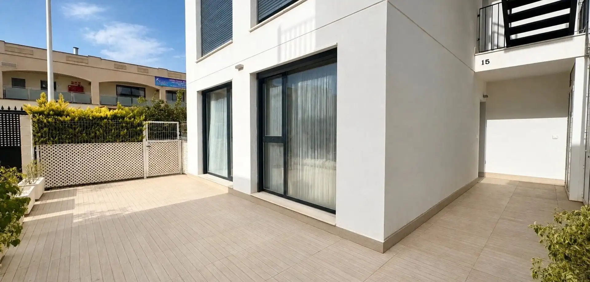 Vista exterior de Apartament en venda en Los Balcones - Los Altos