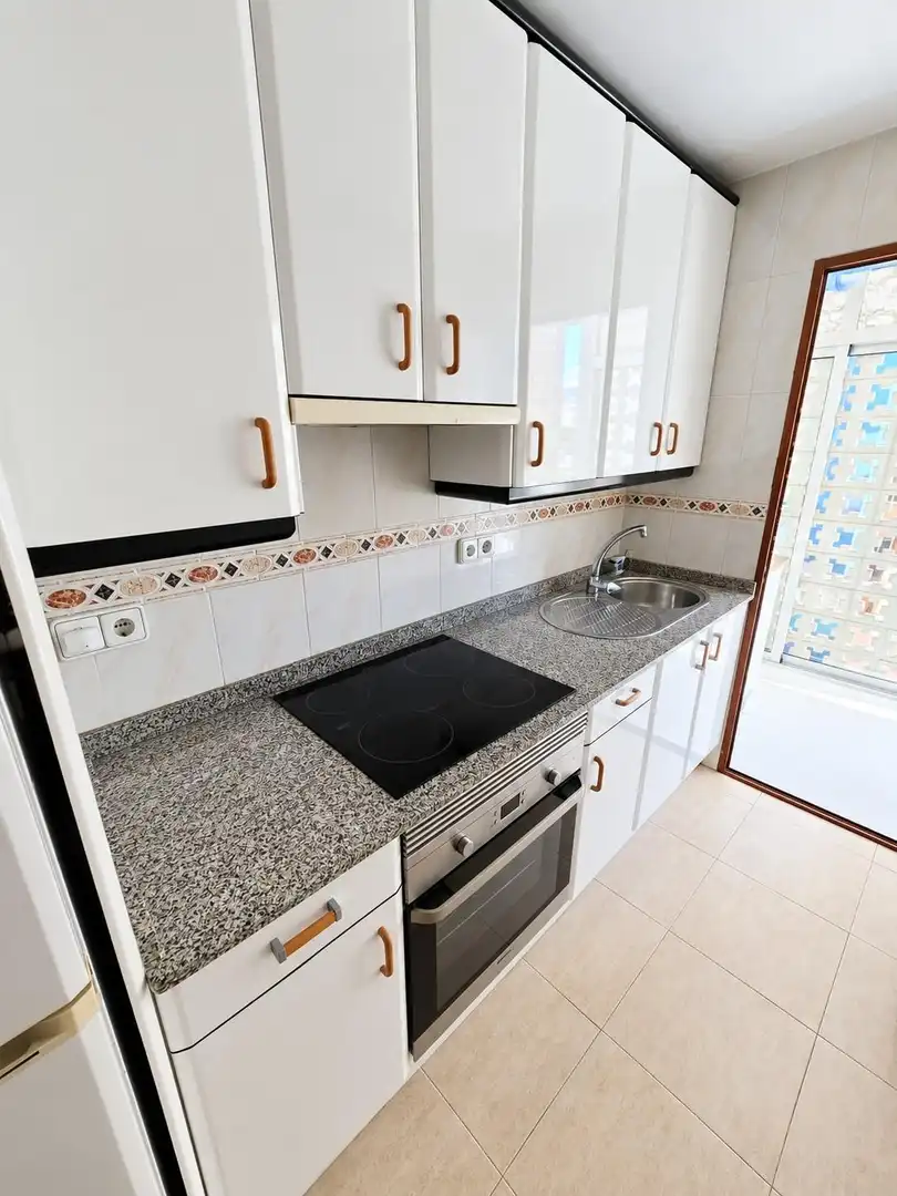 Piso con ascensor en venta en Avenida Avenida Emilio Ortuño, imagen 11