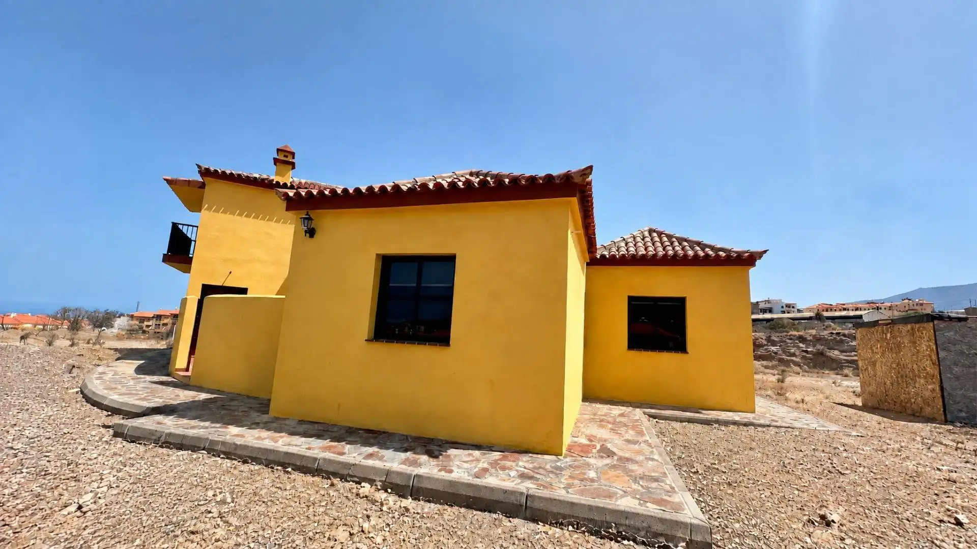 Exterior view of Houses for sale in Cuevecitas - Malpaís