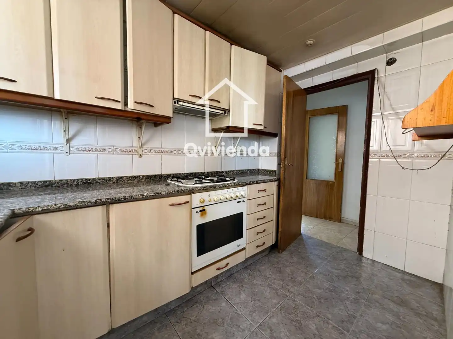 Cocina de Piso en venta en Terrassa con Calefacción y Terraza