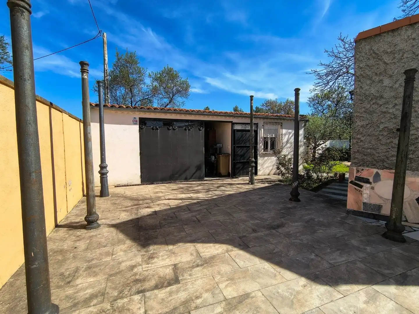 Vista exterior de Casa o xalet en venda en Humanes amb Calefacció