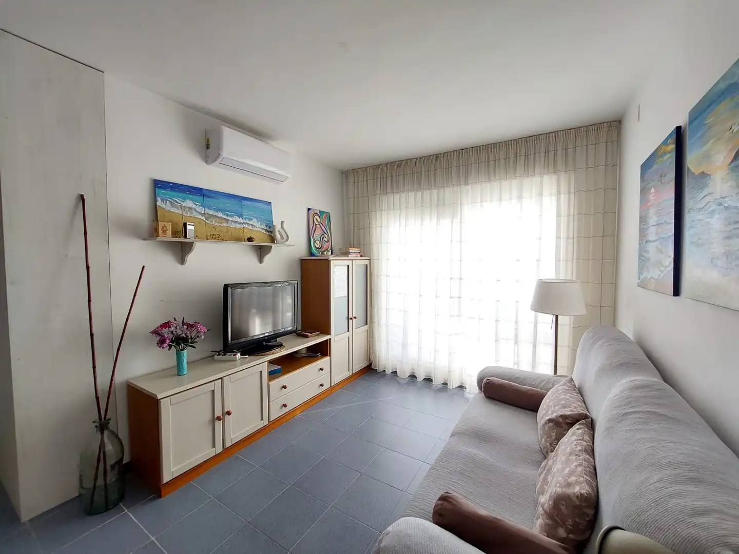 Sala de estar de Apartamento de alquiler en Oropesa del Mar / Orpesa con Aire acondicionado, Terraza y Amueblado