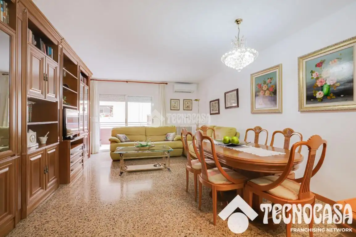 Living room of Flat for sale in Sant Boi de Llobregat  with Air Conditioner, Heating and Terrace