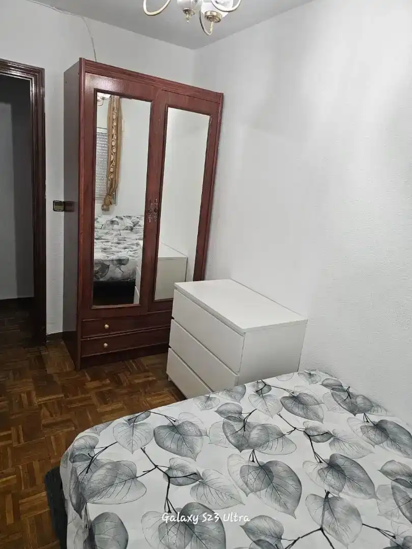 Bedroom of Flat for rent in Puente de Vallecas