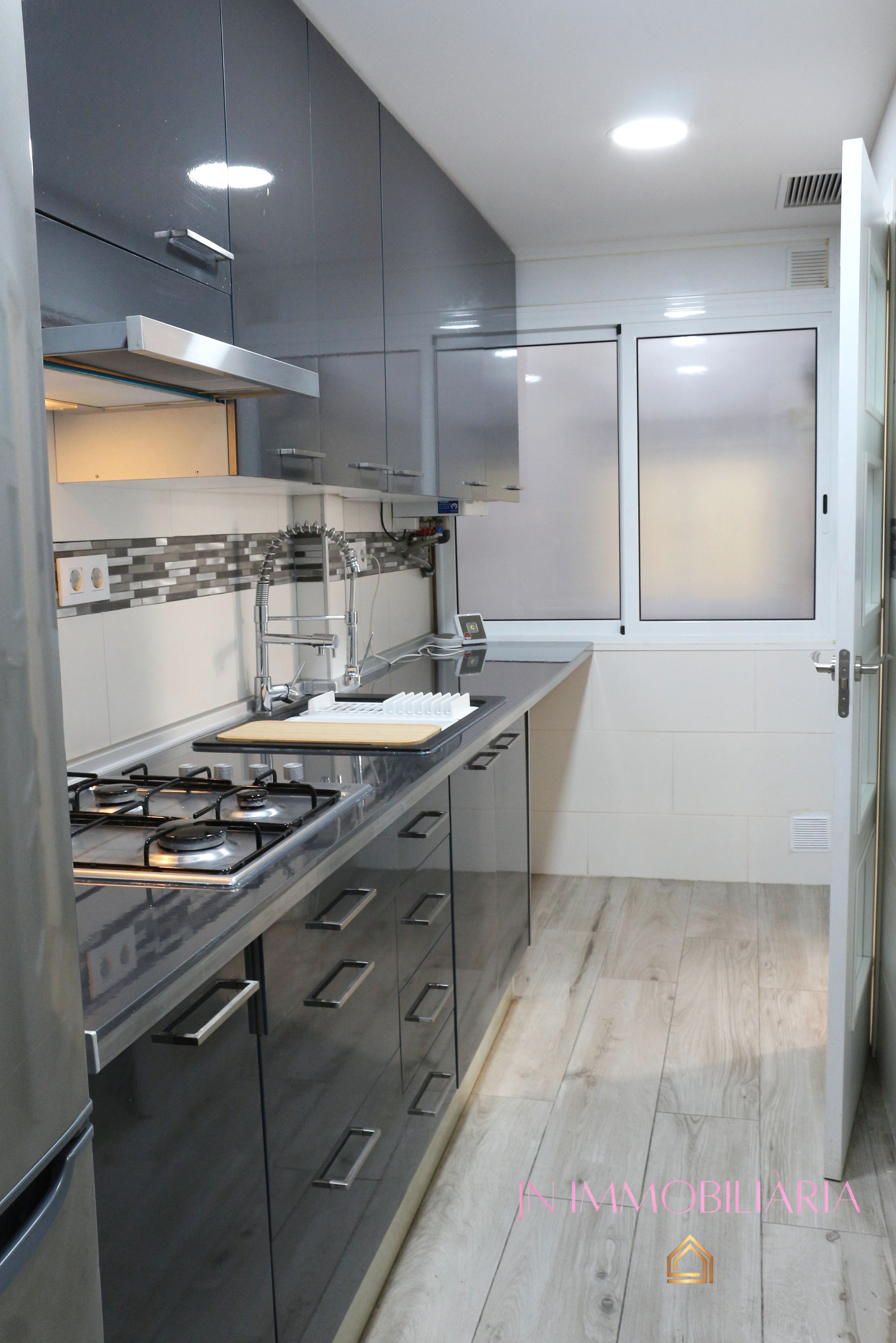Flat for sale in El Palau - Escorxador
