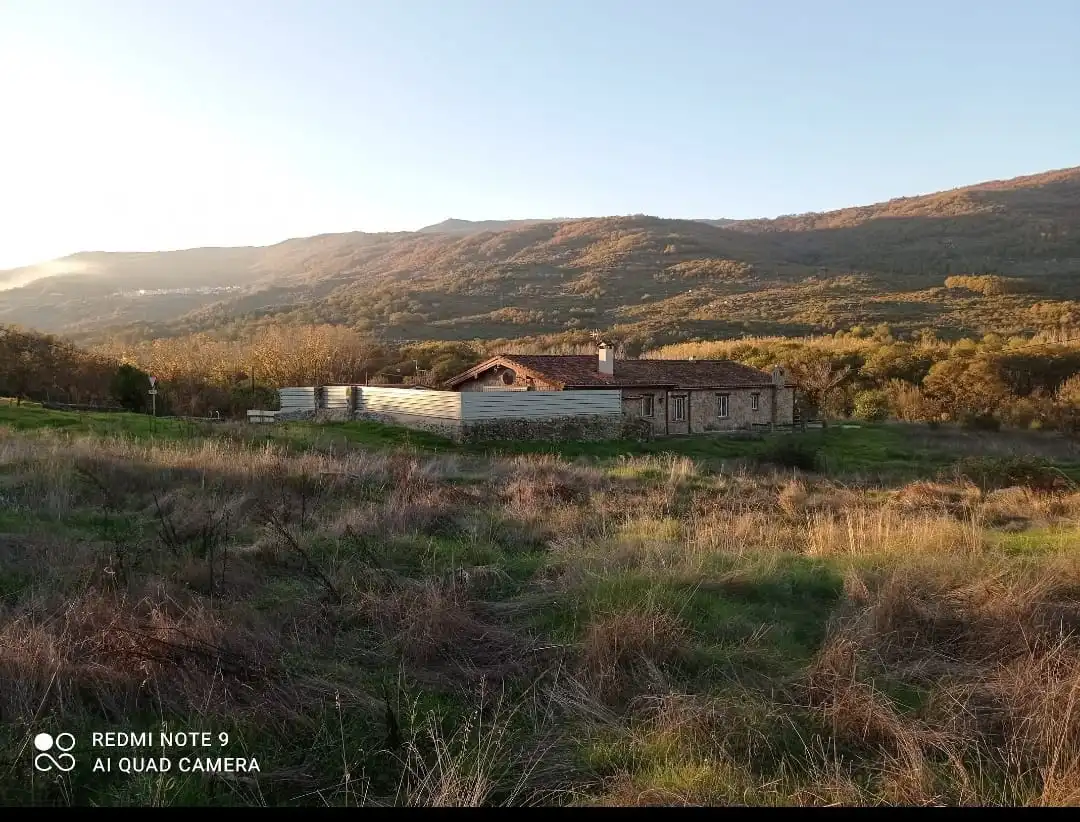 Casa o chalet en venta en Cabrero con Calefacción, Jardín privado y Piscina