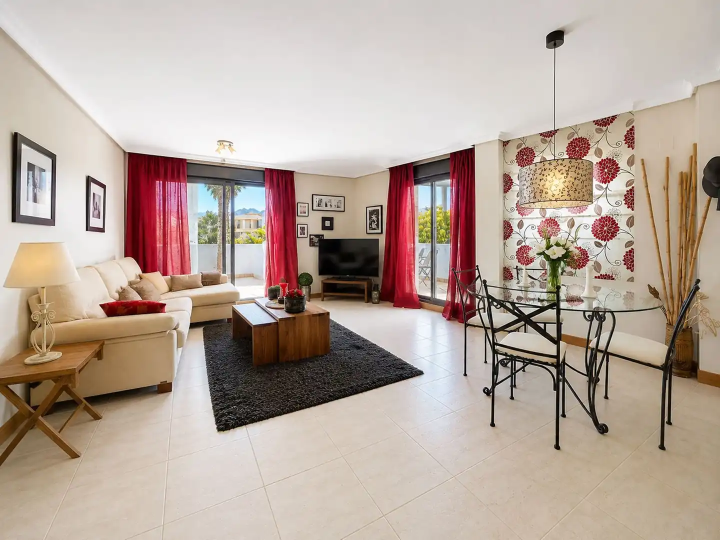 Living room of Apartments for sale in Estepona  with Air Conditioner, Terrace and Furnished