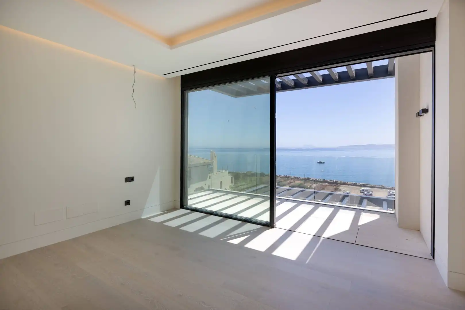 Habitación de Ático en venta en Estepona con Aire acondicionado, Calefacción y Terraza