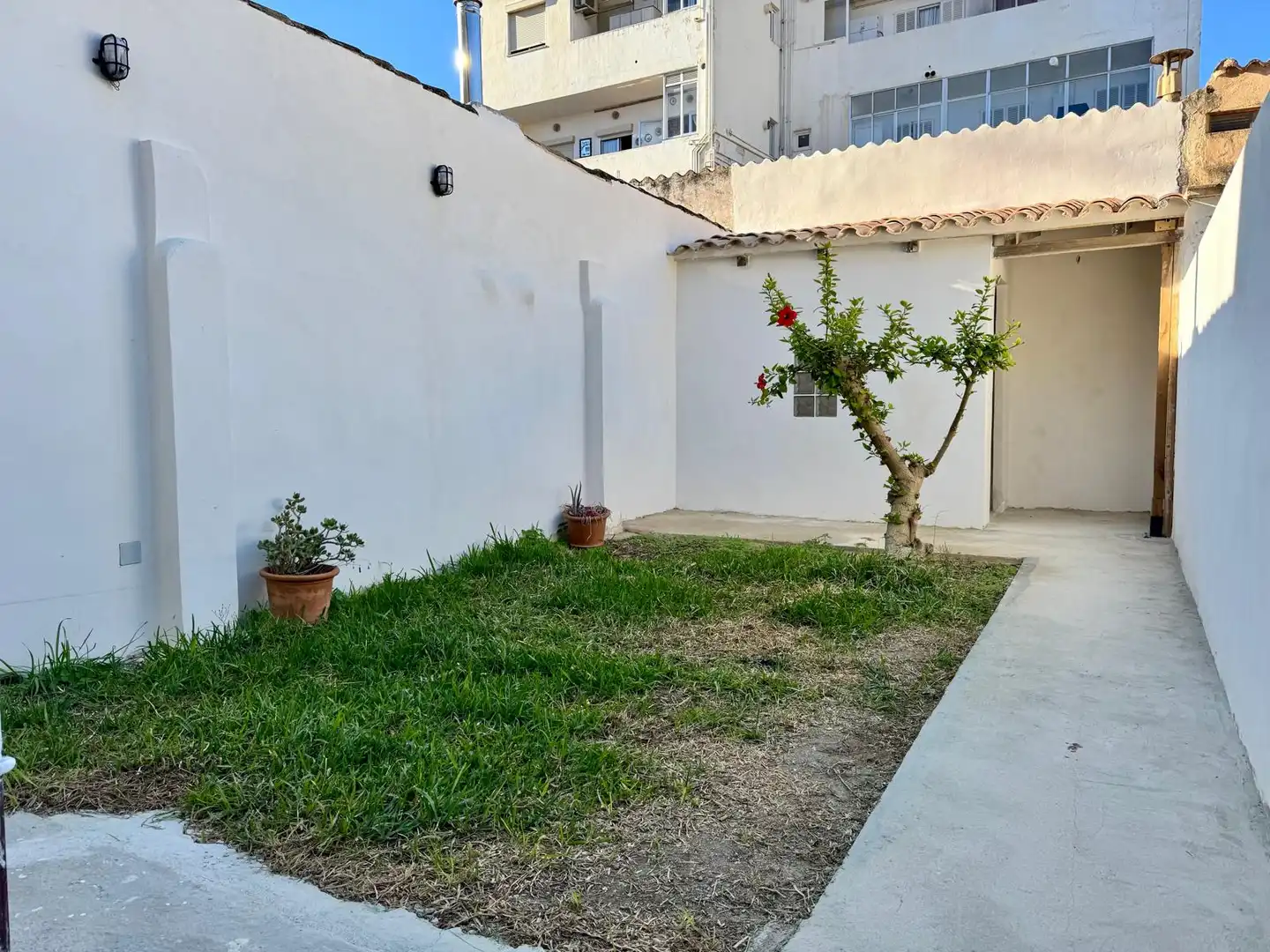 Jardí de Planta baixa de lloguer en Ponent