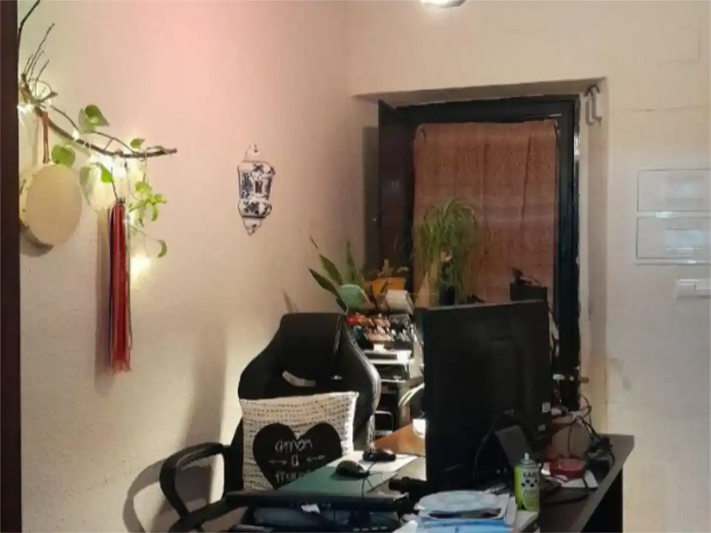 Sala d'estar de Casa adosada en venda en Peal de Becerro amb Jardí privat, Traster i Moblat
