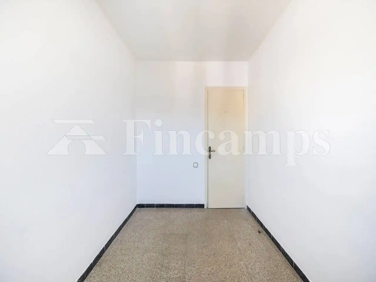 Flat for sale in Sabadell  with Heating and Balcony