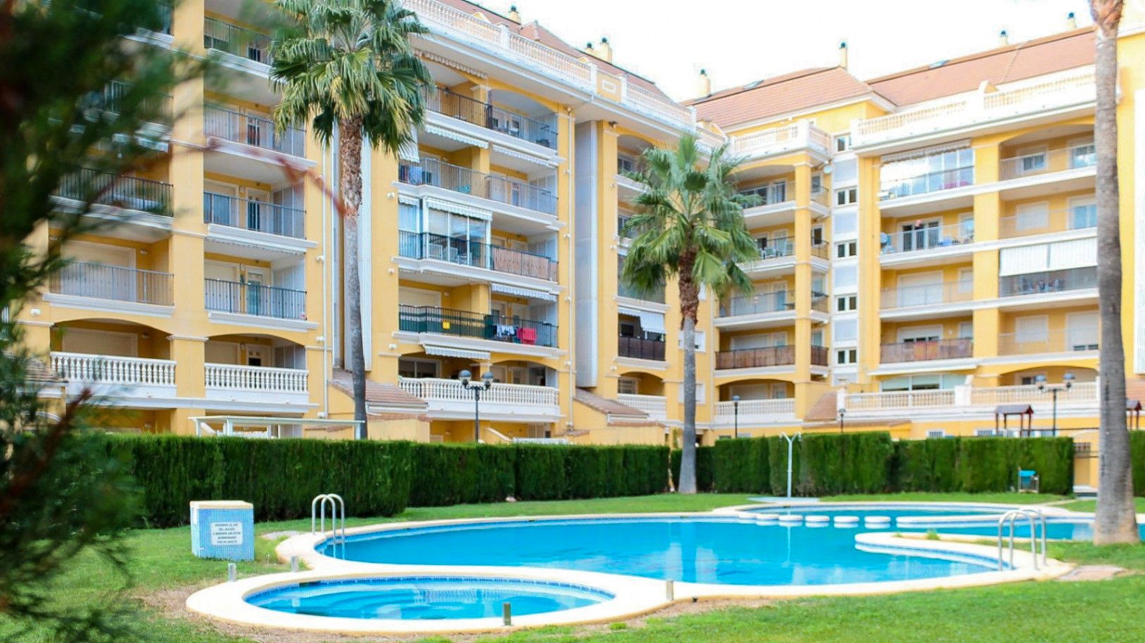 Exterior view of Flat for sale in Dénia  with Private garden, Terrace and Swimming Pool