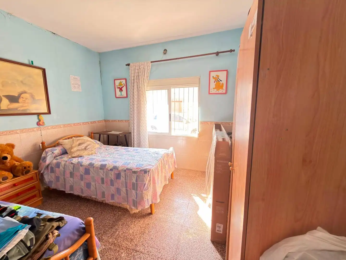 Habitación de Casa adosada en venta en Alicante / Alacant con Aire acondicionado, Calefacción y Jardín privado