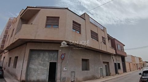 VENTA DE 2 MAGNÍFICOS PISOS CON ALMACEN Y LOCAL COMERCIAL