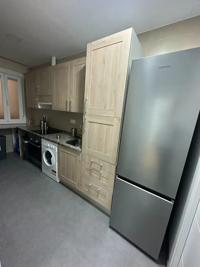 Cocina de Piso para compartir en Madrid con Aire acondicionado, Calefacción y Amueblado