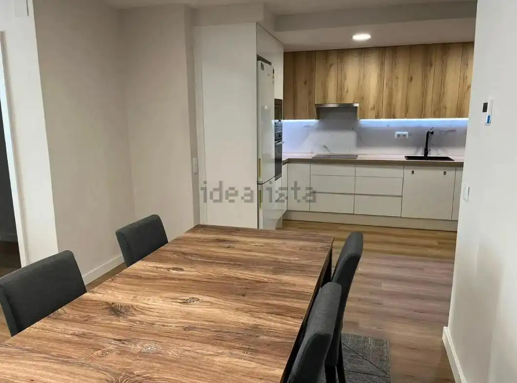 Cuina de Pis de lloguer en Alicante / Alacant amb Aire condicionat, Calefacció i Moblat