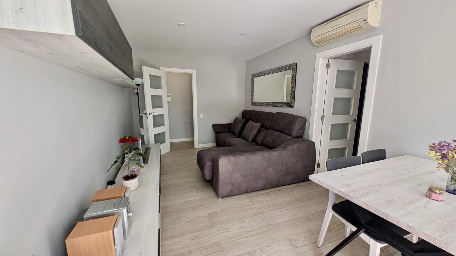 Living room of Flat for sale in  Barcelona Capital  with Storage room and Balcony