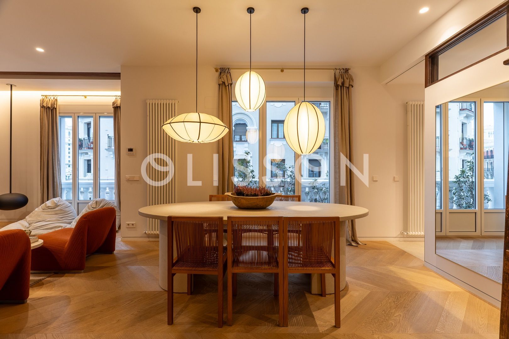 Dining room of Flat for sale in  Madrid Capital  with Air Conditioner and Heating