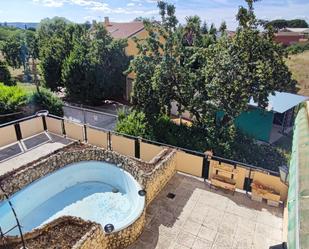 Piscina de Casa o xalet en venda en Palencia Capital amb Terrassa, Piscina i Balcó