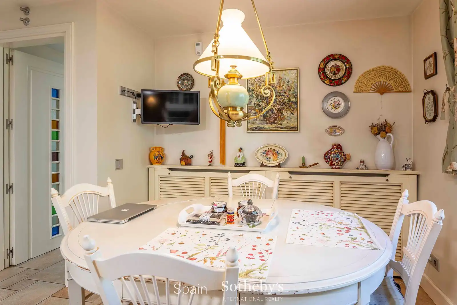 Comedor de Casa o chalet en venta en Madrid con Aire acondicionado, Calefacción y Jardín privado