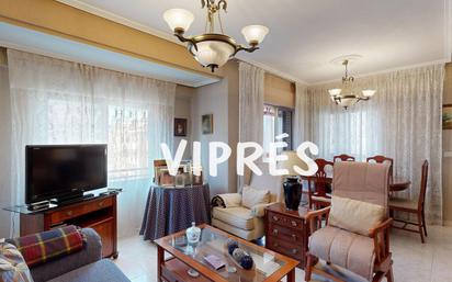 Living room of Flat for sale in Cáceres Capital  with Air Conditioner