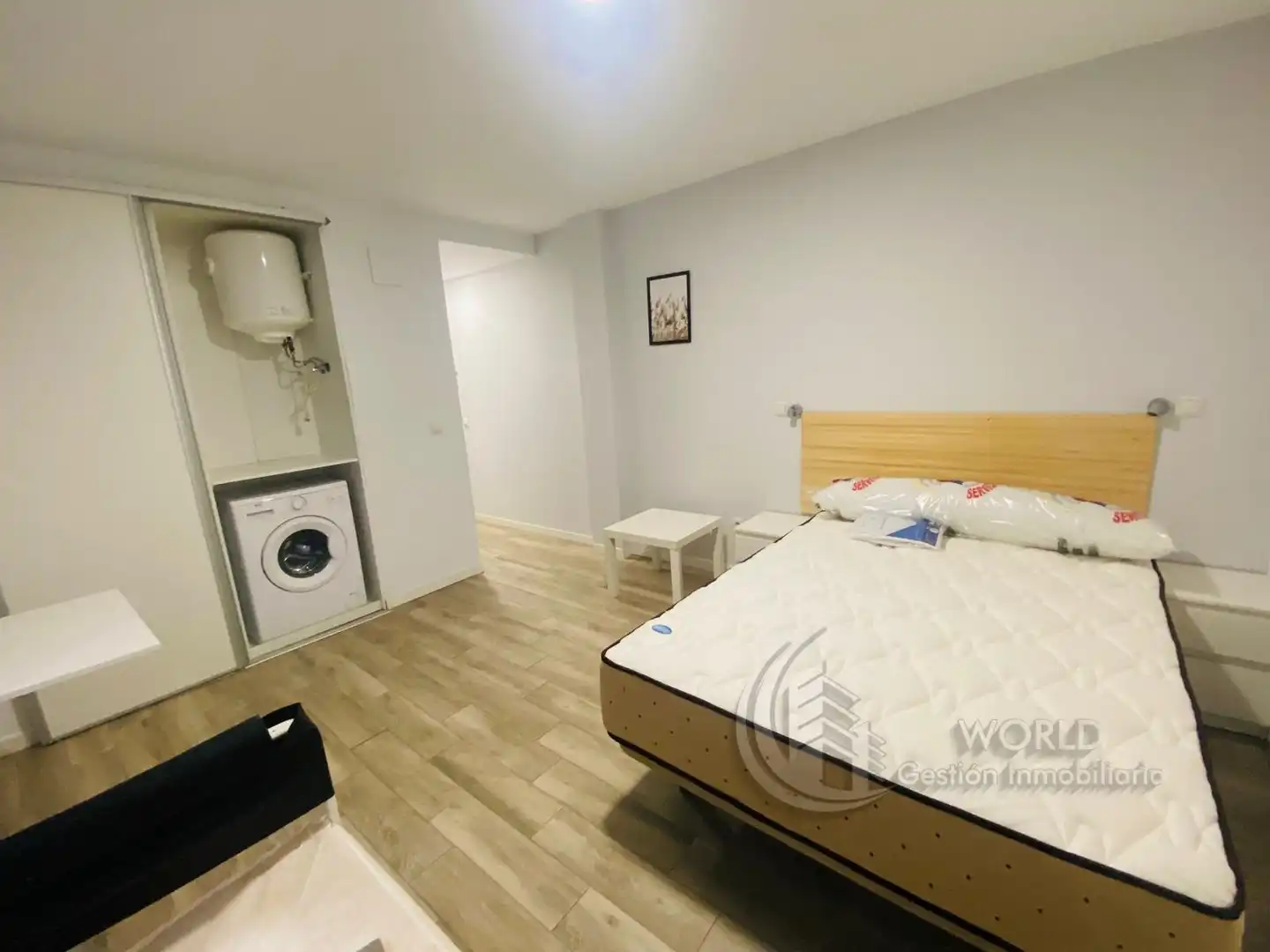 Bedroom of Study for rent in Madrid  with Air Conditioner, Heating and Furnished