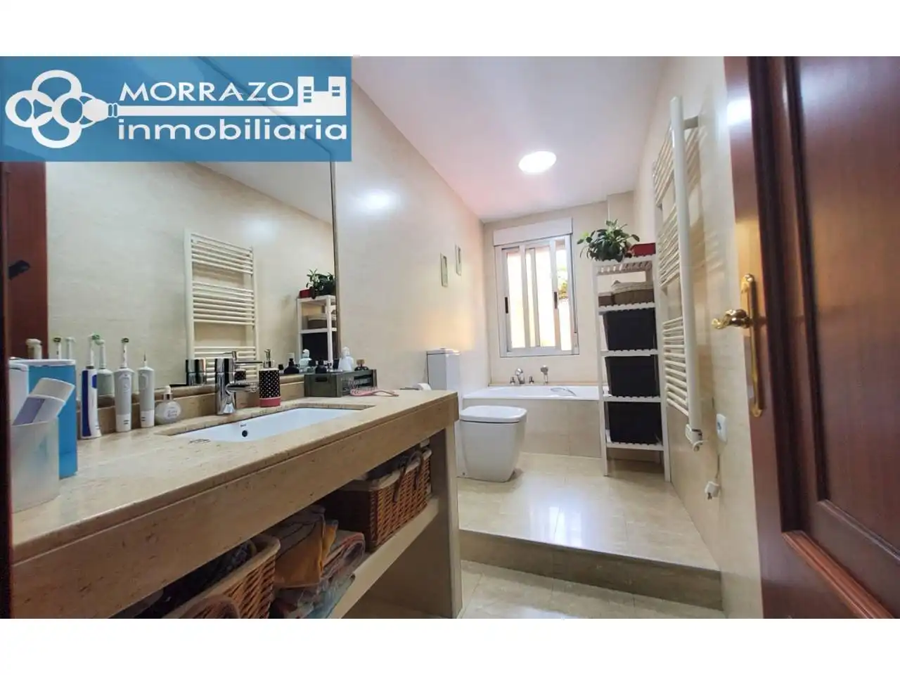 Baño de Piso en venta en Bueu con Calefacción y Balcón