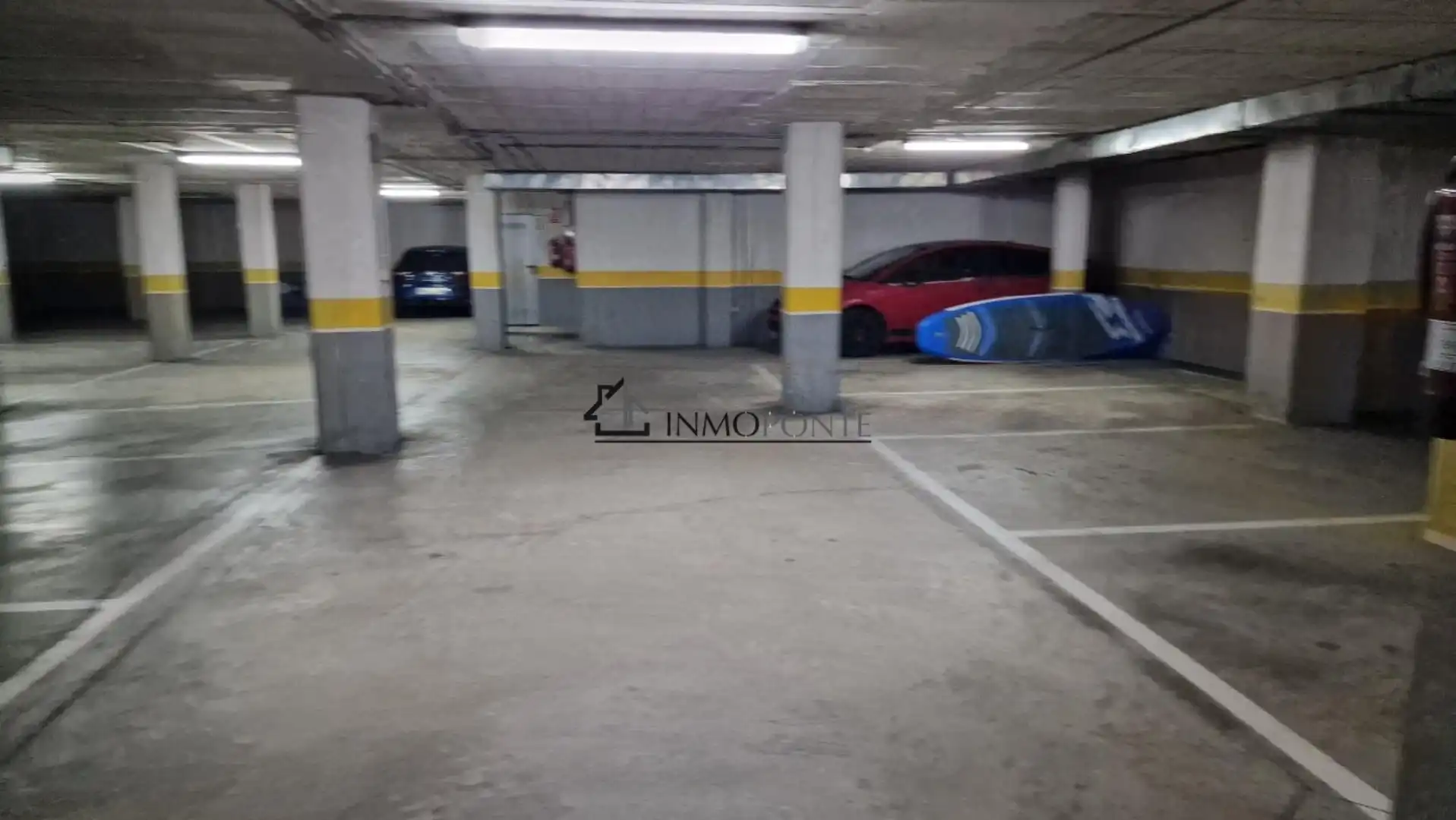 Garage zum Verkauf in GALICIA , Darbo