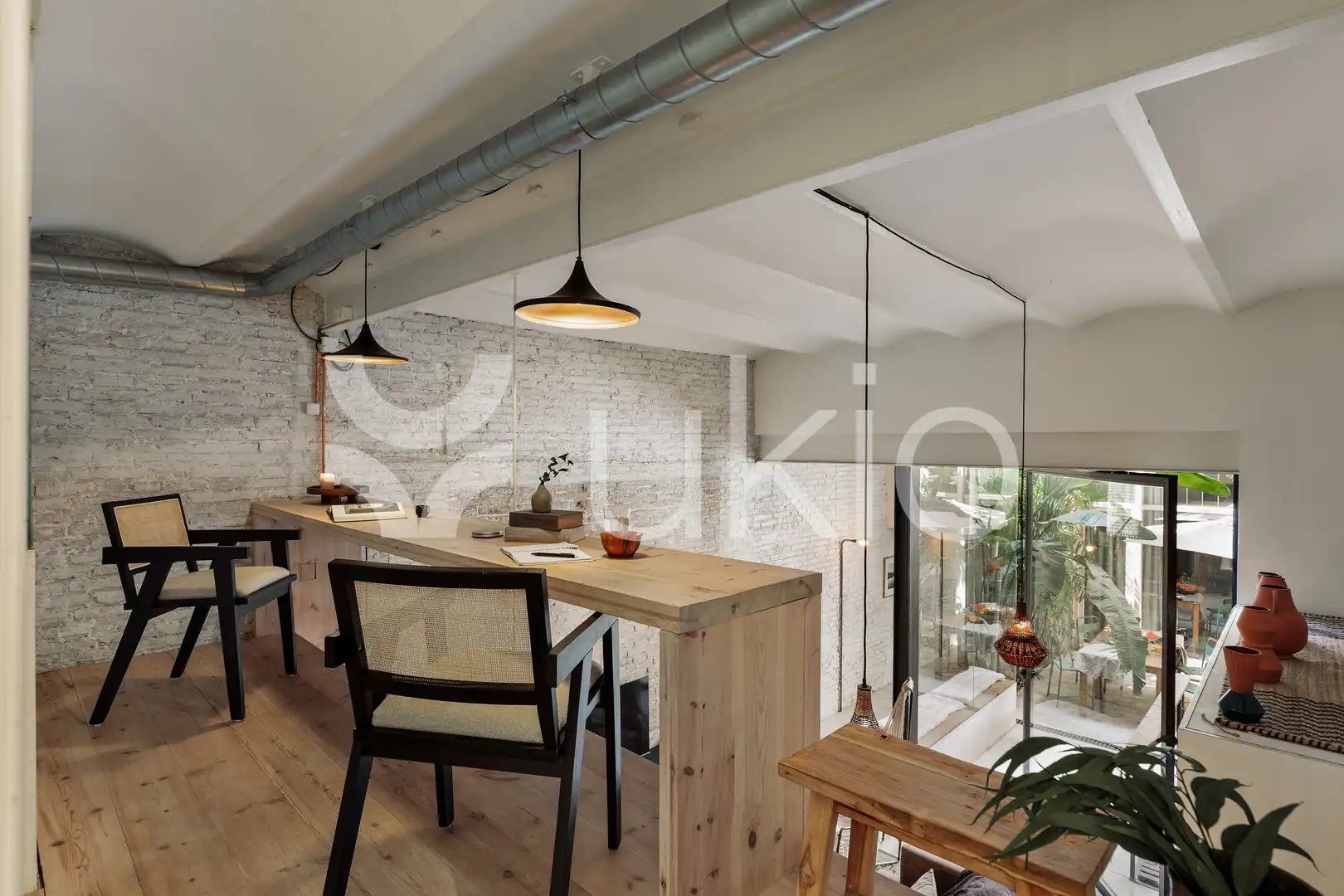 Cuina de Apartament de lloguer en Barcelona amb Aire condicionat, Terrassa i Moblat