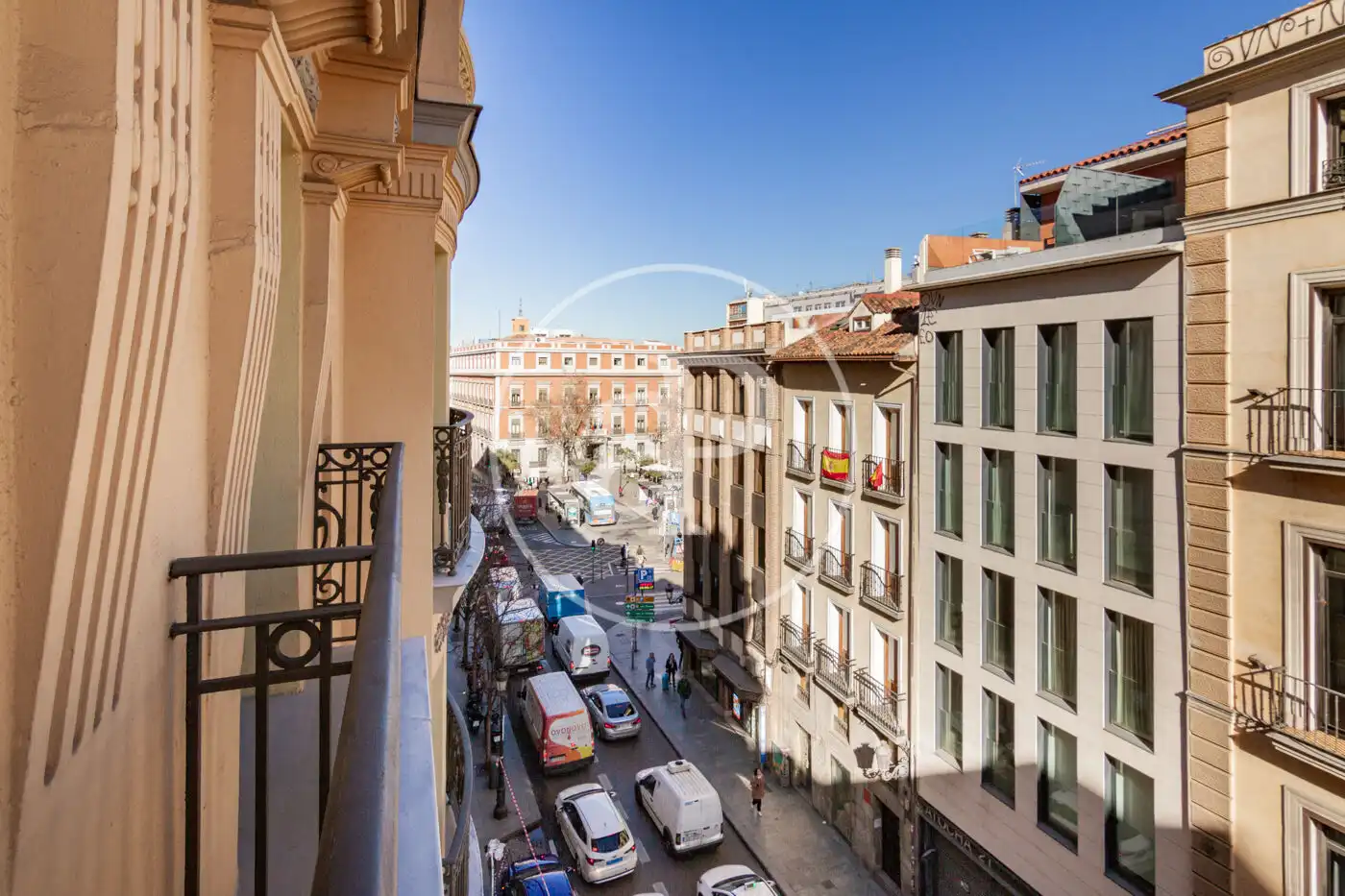 Außenansicht von Wohnung zur Miete in Madrid mit Klimaanlage, Heizung und Möbliert